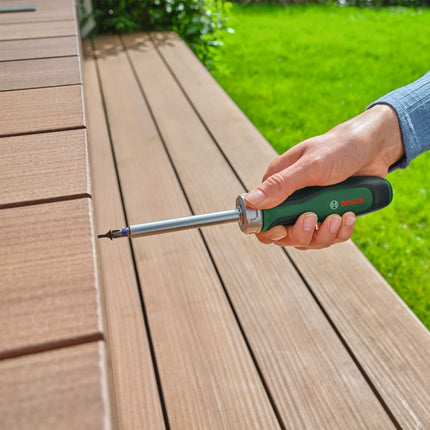 V4HBD71897C8CB8E8FDC6D2A4944E82B77AR7086325P5