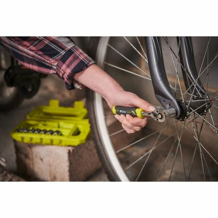 V5HA71EA002C634D20EF5C7EF3209DC5B3CR6447354P2