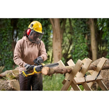 V2H17C0647B0388556EE74CACA88DF67F1AR7424849P4