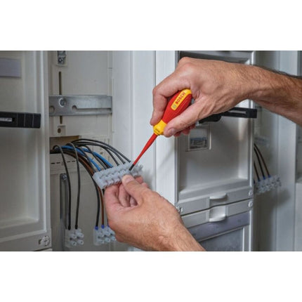 V2H00794885815C70A7895760D9AD09333BR7425235P9