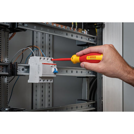 V2HAE9B9D2B6313B8444CA858732CCF77BBR7425196P6